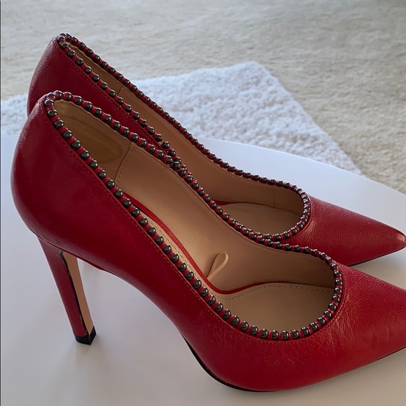 Shoes - Picture 3 of 4